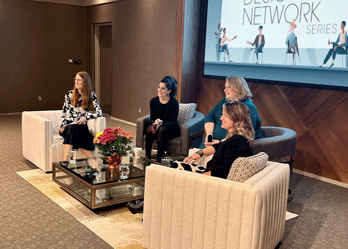 Carolyn Dwyer
, Nikki Serras, Jennifer Carnaghi, Ruth Casper