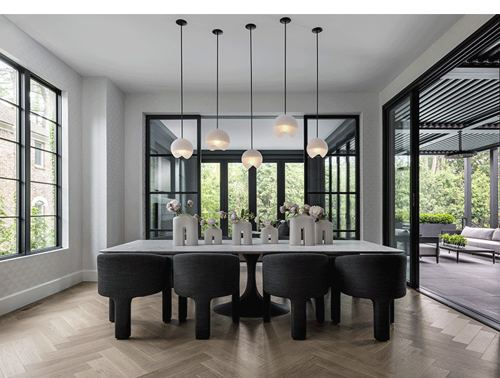Design by Ellwood Interiors, Photograph by Martin Vecchio