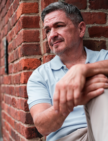 Ian Hartwell - Oliver Max