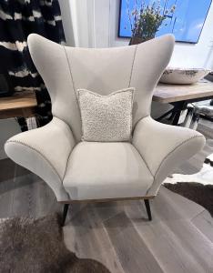 Paola Club Wing Chair